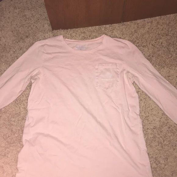 Vineyard Vines - Picture 1 of 4